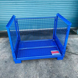 Collapsible pallet cage with mesh sides and a strong metal base